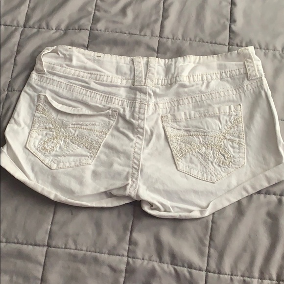 White Wallflower jean shorts - Picture 4 of 4